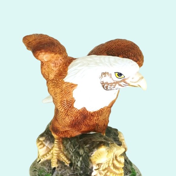 Eagle Figurine Americana "Birds In Flight" Collection Limited Series & Wood Base - Picture 3 of 9